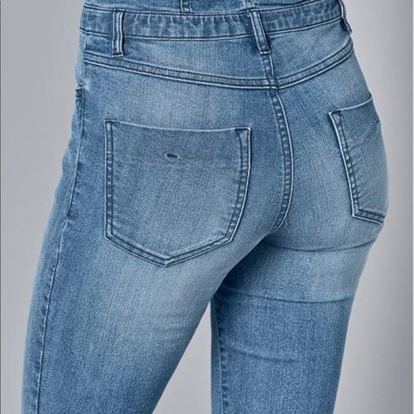 Denim halter jumpsuit - Picture 4 of 5